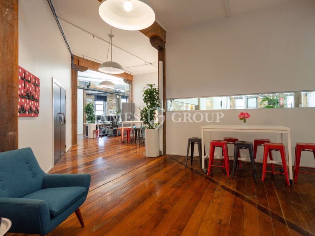 Elevate Your Business In The Saatchi Building