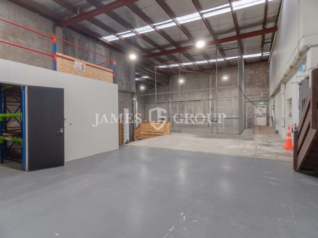 High Stud Warehouse + Modern Office In City Fringe