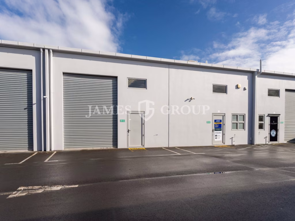 172m² East Tamaki Industrial | Occupy Or Invest