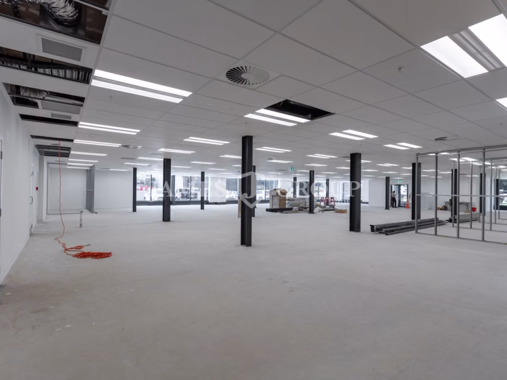 High Profile Character Office + Great Incentives