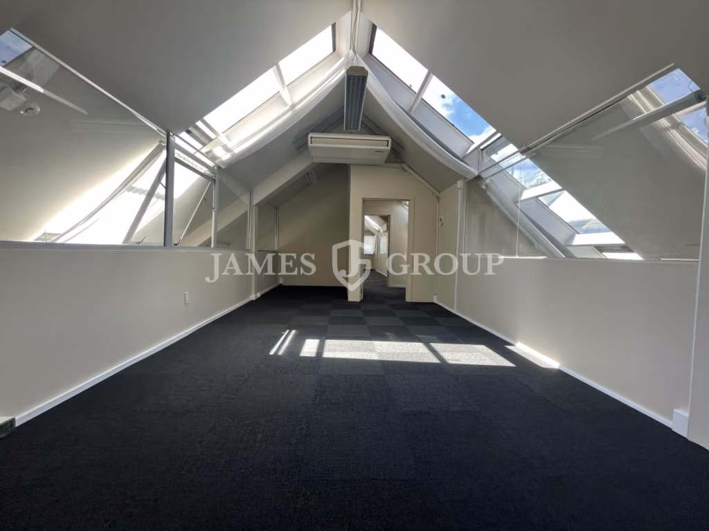 Spacious Tenancy With Excellent Accessibility