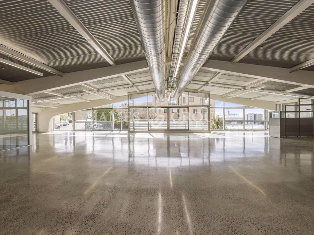 Premium Office Opportunity In City Fringe Suburb