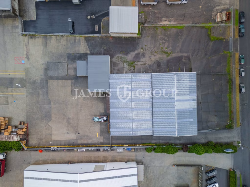 Yard Heavy Site + Warehouse | Takanini