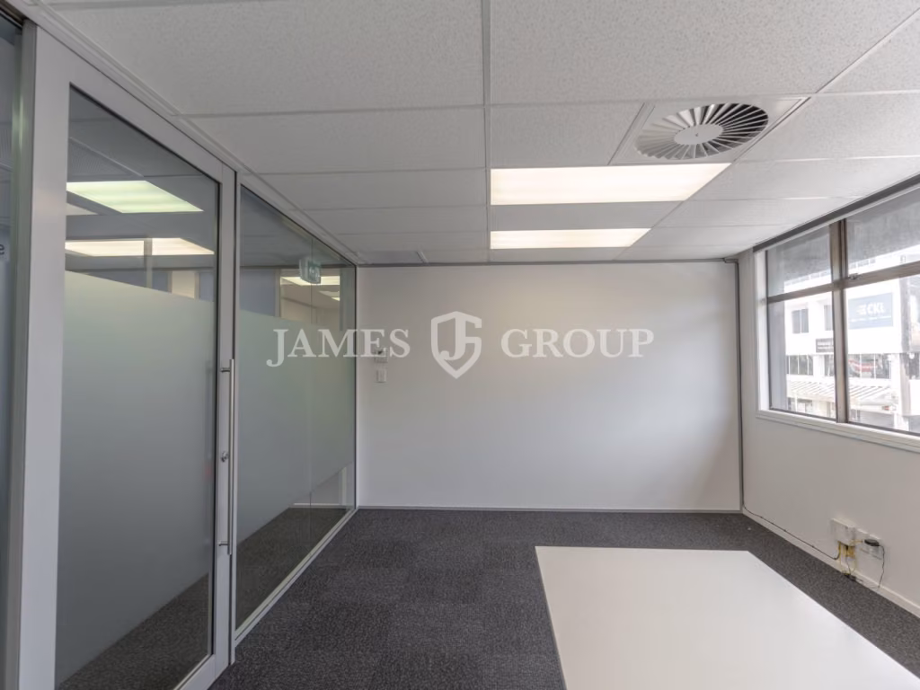Compact 20m² Office In Newmarket