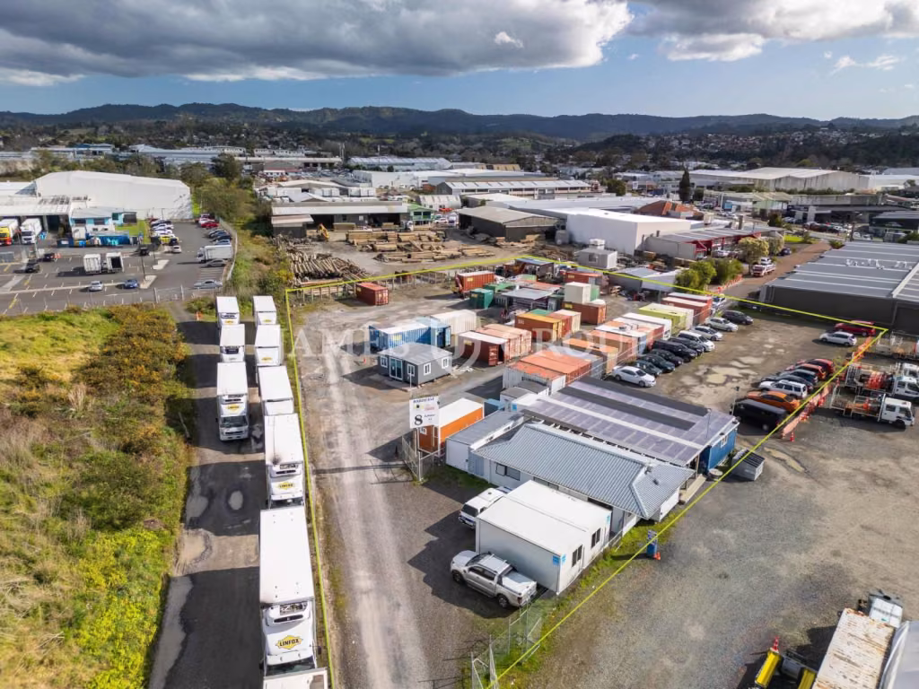 Full Serviced Henderson Yard | 3,033sqm