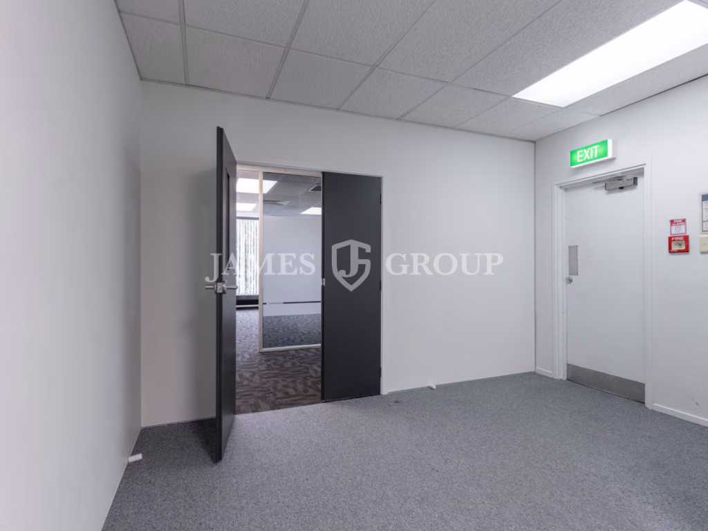 Prime 240m² Level 1 Office In Ellerslie