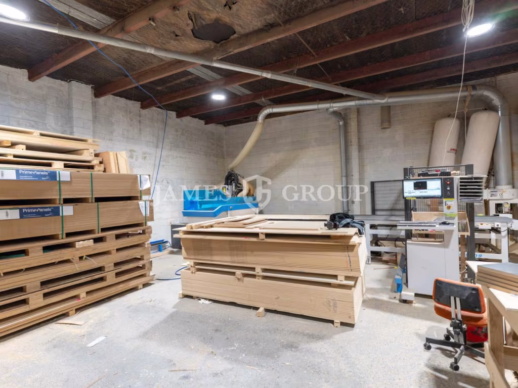 Kelston Warehouse + Parking | Refurb Underway