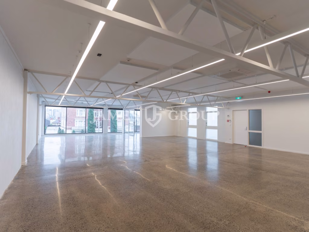 Prominent Parnell Level 1 Office