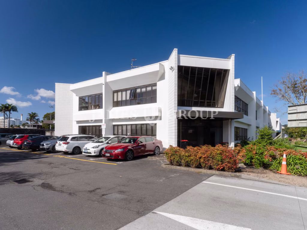82m² Open-plan Office In Prime City Fringe Spot