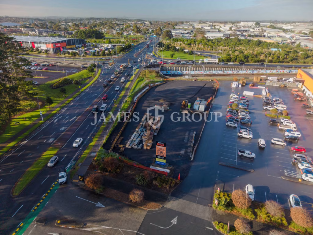 Functional Manukau Yard Available Now