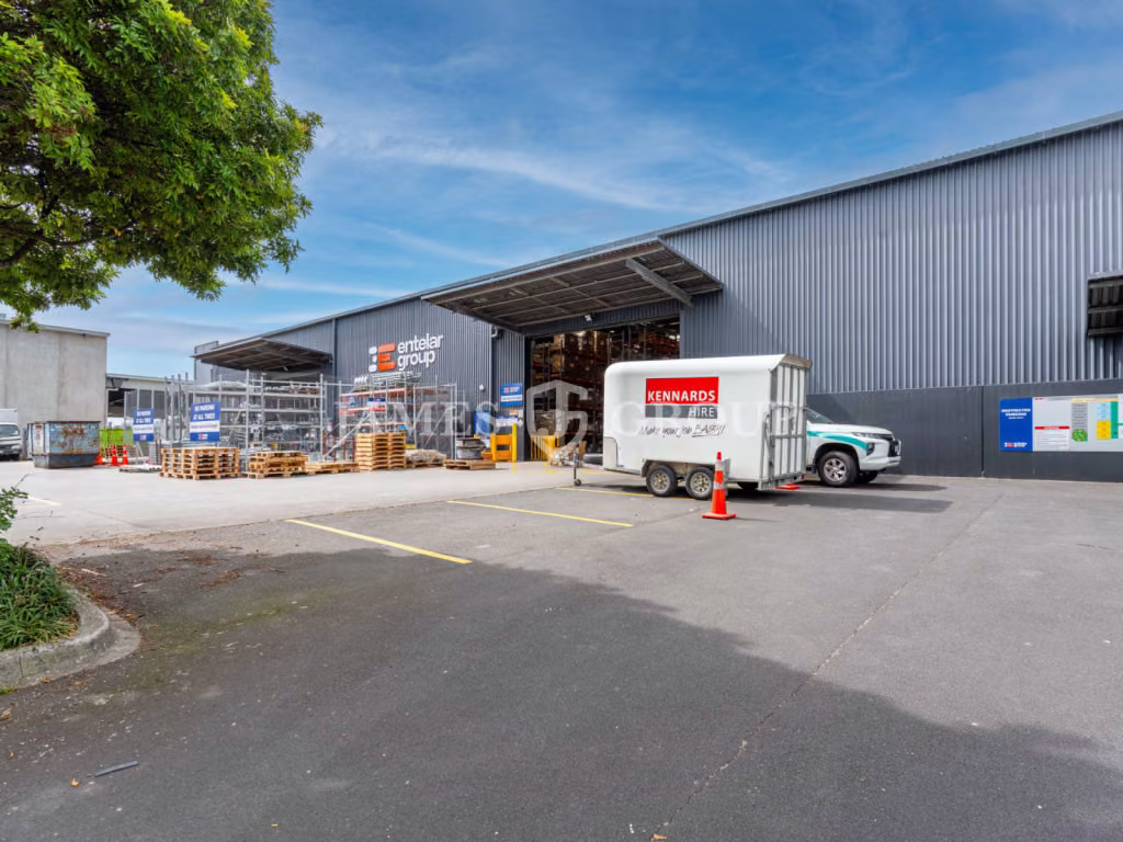 2,998m² High Stud Warehouse | 5,612m² Secure Yard