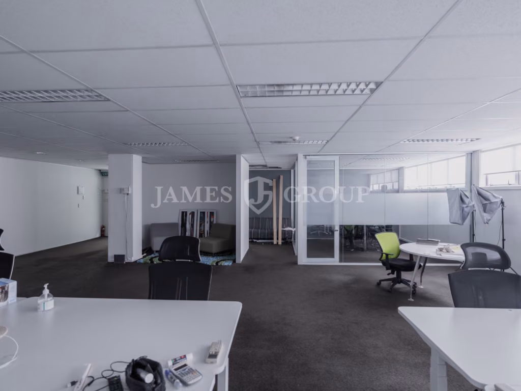 Sleek Parnell Office