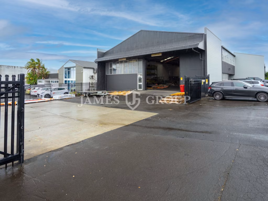 Patiki Road Warehouse & Yard | 867m²