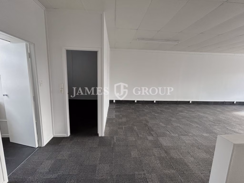 Tidy 65m² St Heilers Office With Meeting Room
