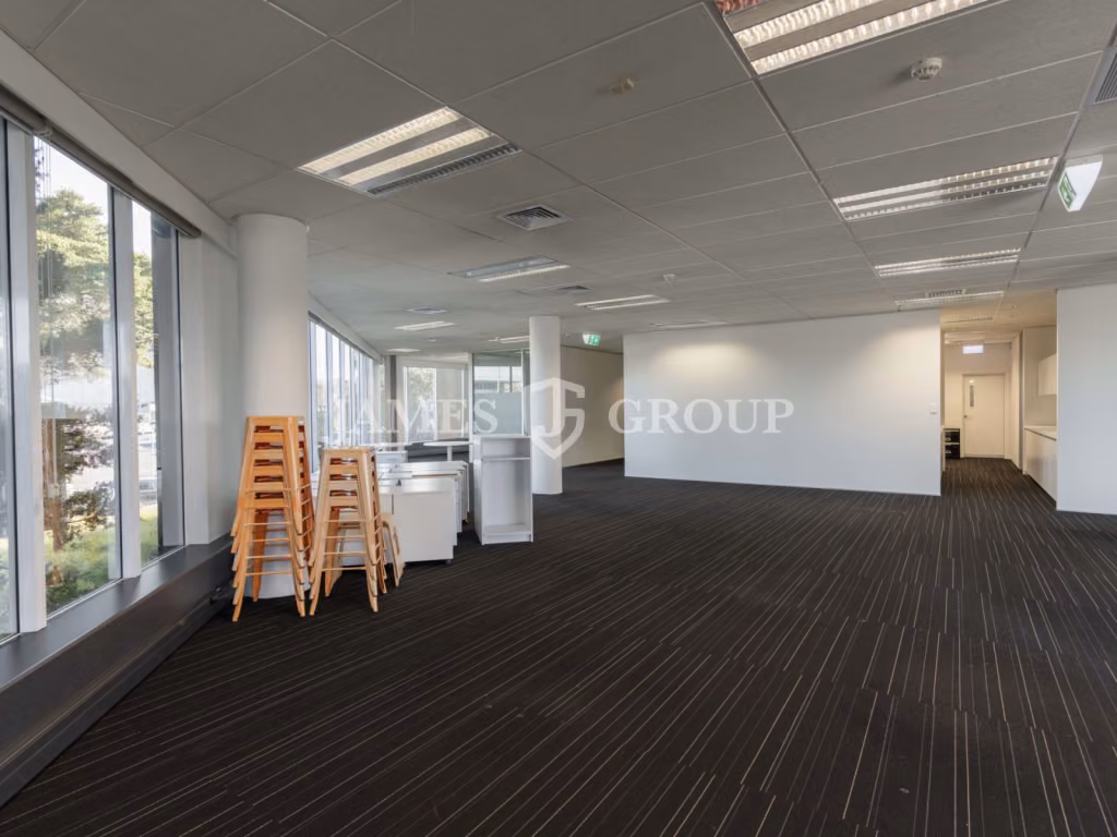 Fantastic Ellerslie Office 880 Sqm!