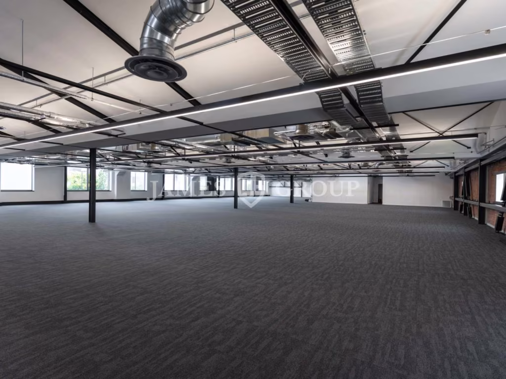 Recently Refurbished Greenlane Character Office