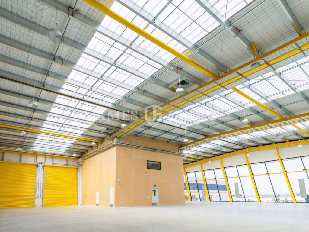 961sqm Penrose Retail With Massive Profile