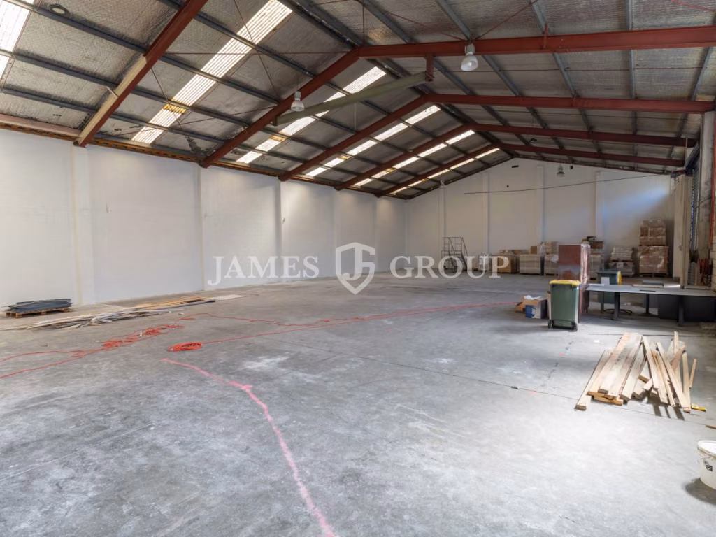 For Sale – Vacant High Stud Warehouse & Yard
