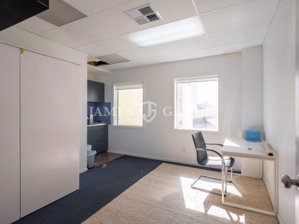 Level 5 Office In The Heart Of Newmarket