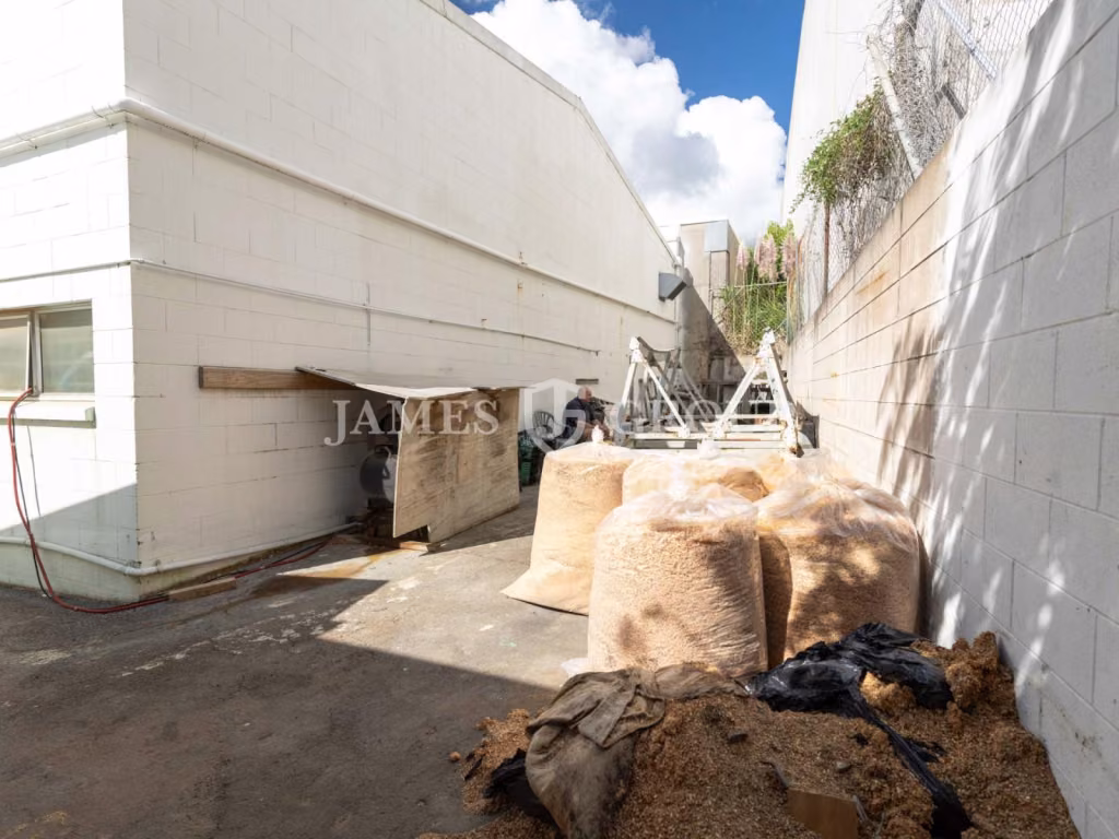 450sqm Rosebank Industrial Warehouse