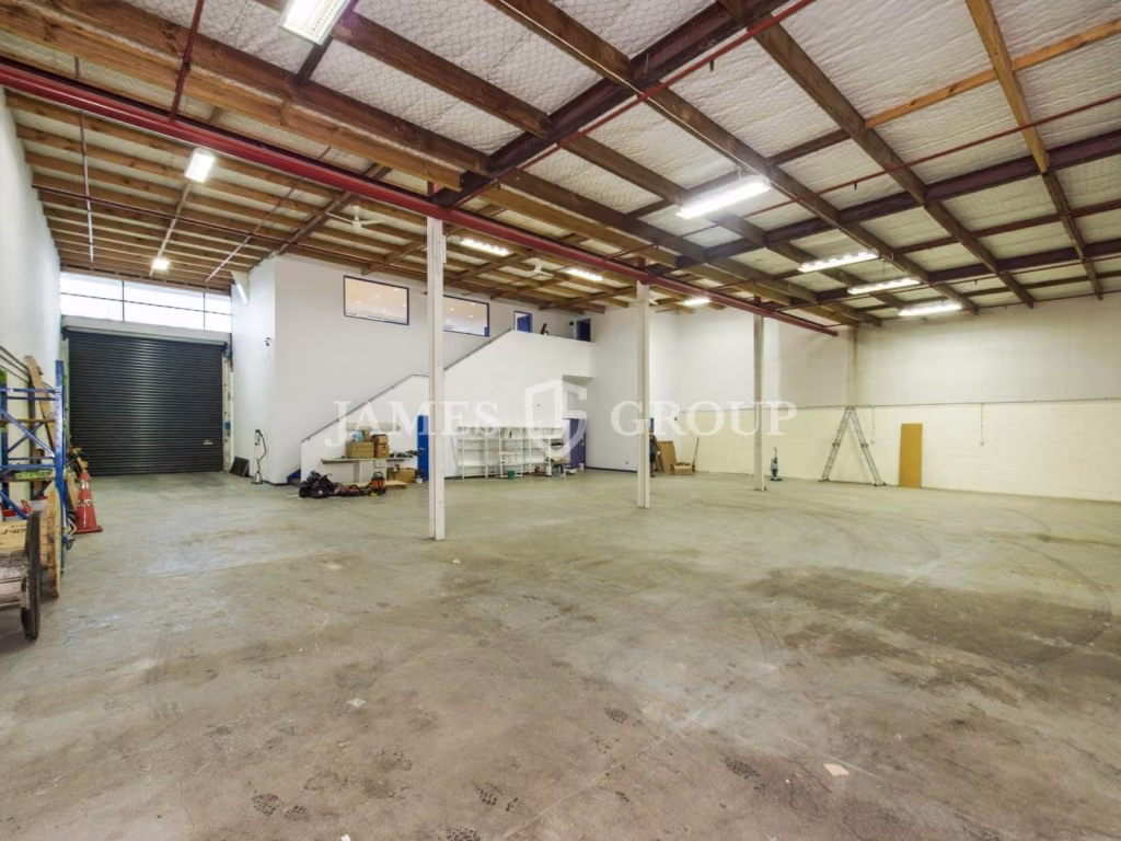 Well-presented Unit In Tidy Complex | 540sqm