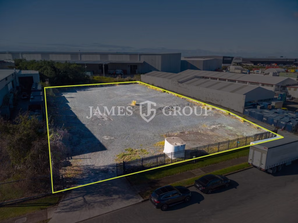 Prime Location Yard Opportunity
