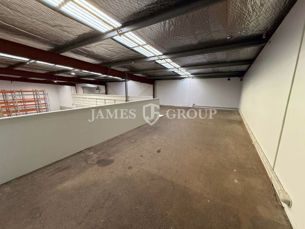 Versatile Industrial Warehouse | 1,502m²