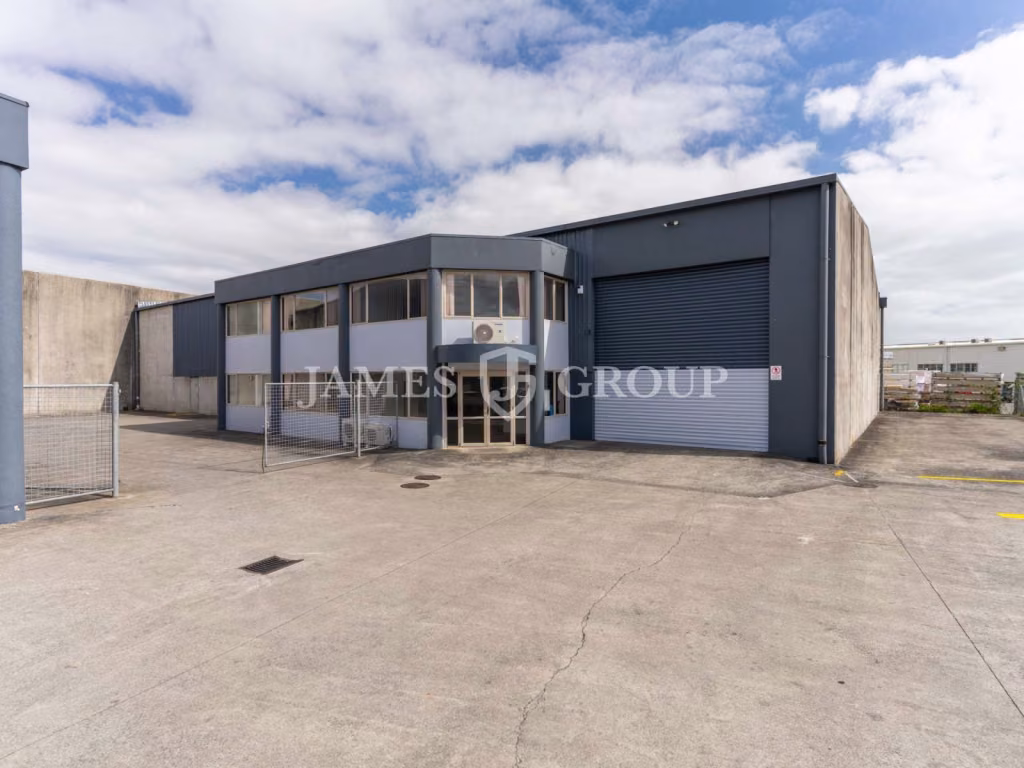 1,166m² Industrial Facility With Minimal Office