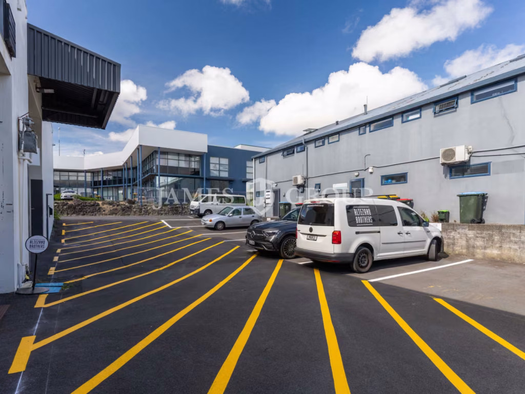 Rare Mount Eden Industrial Unit For Lease