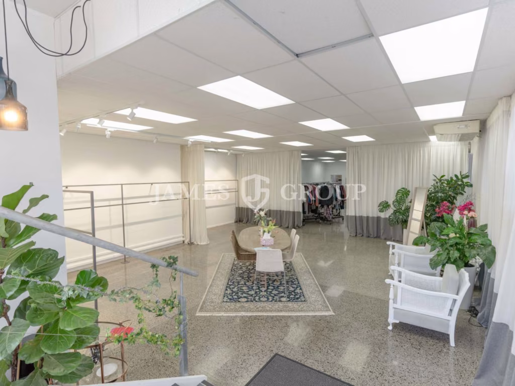 50 / 50 Warehouse & Office | 2 Mins From Motorway
