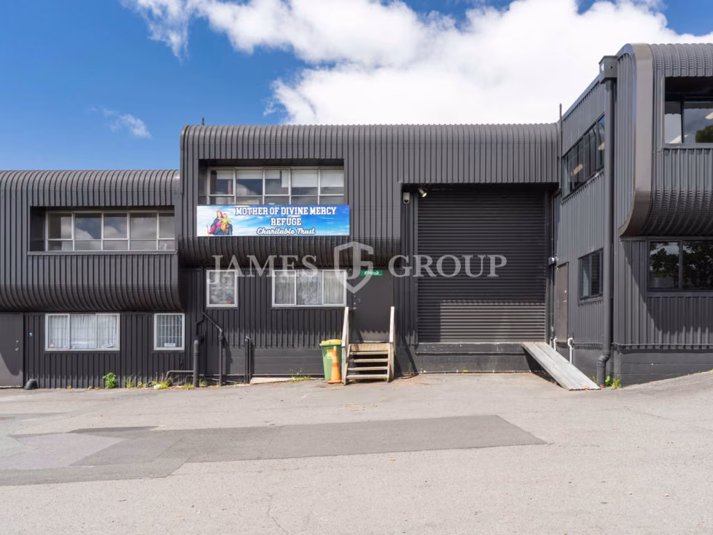 Rosebank Road Industrial Unit – For Sale Or Lease