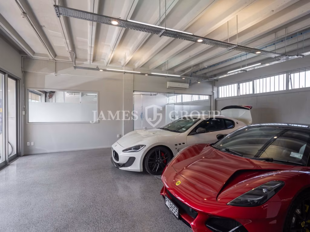 Grey Lynn Office With Roller Door And Loading Bay