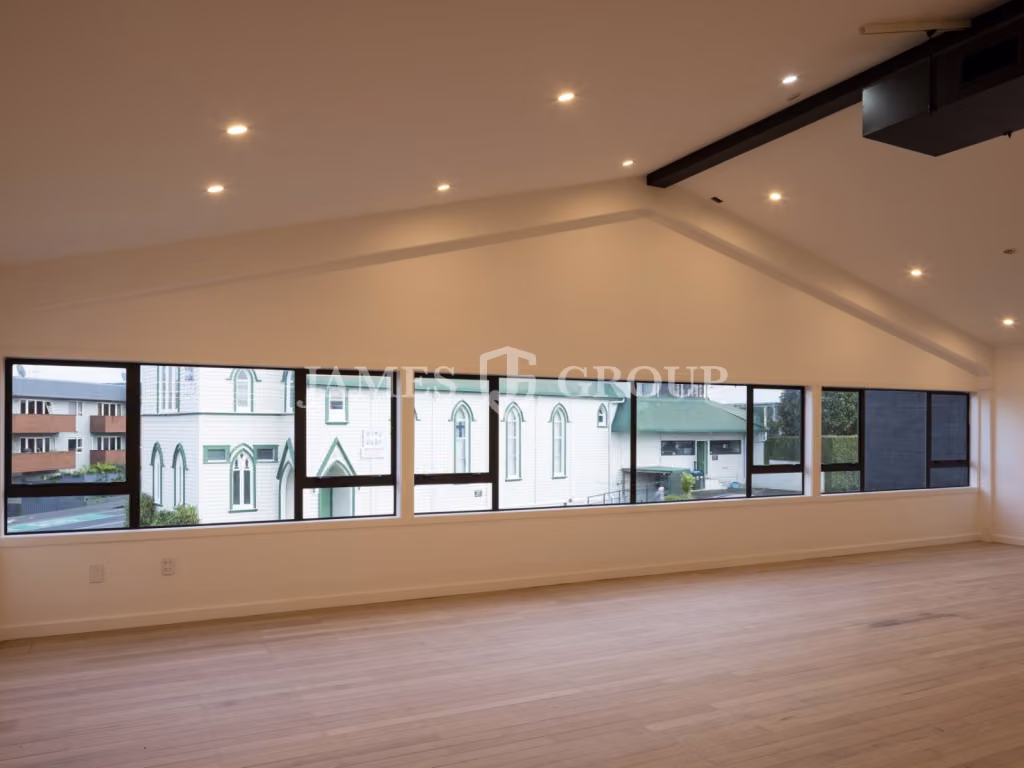 Refurbished Office And Warehouse In Prime Grafton