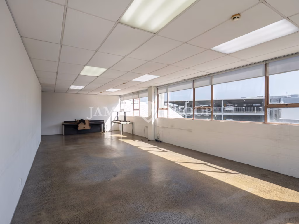 Practical Office In Prime Location