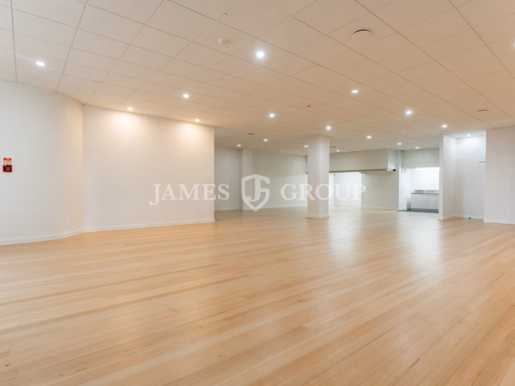 Step Into Success – Retail Next To Crl Station