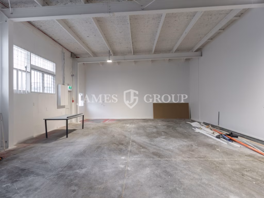 Refurbished 100m² Units On Great South Road