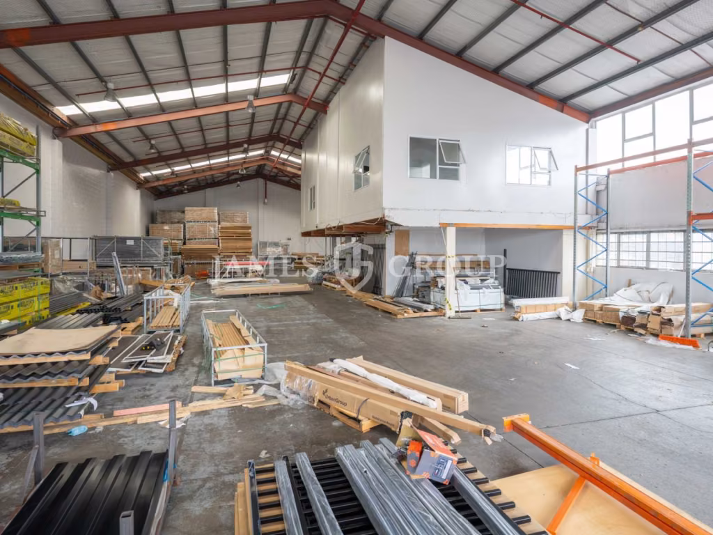 Patiki Road Warehouse & Yard | 867m²