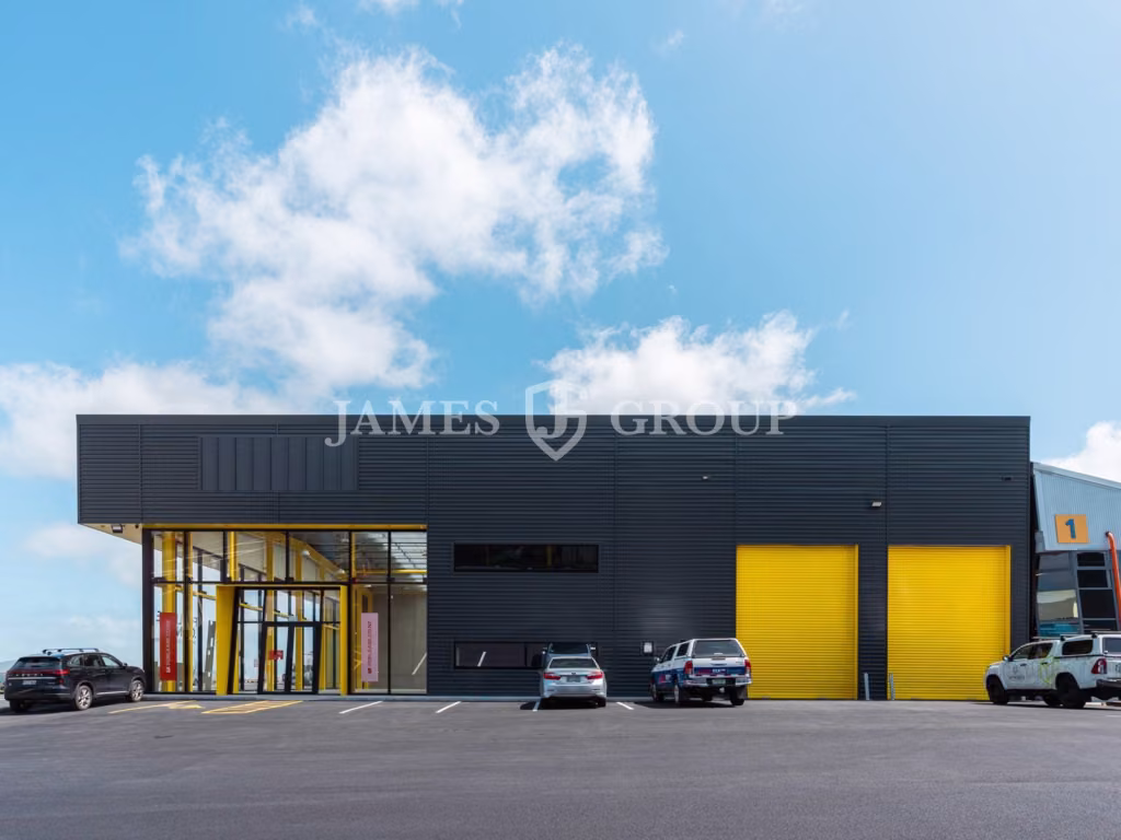 961sqm Penrose Retail With Massive Profile