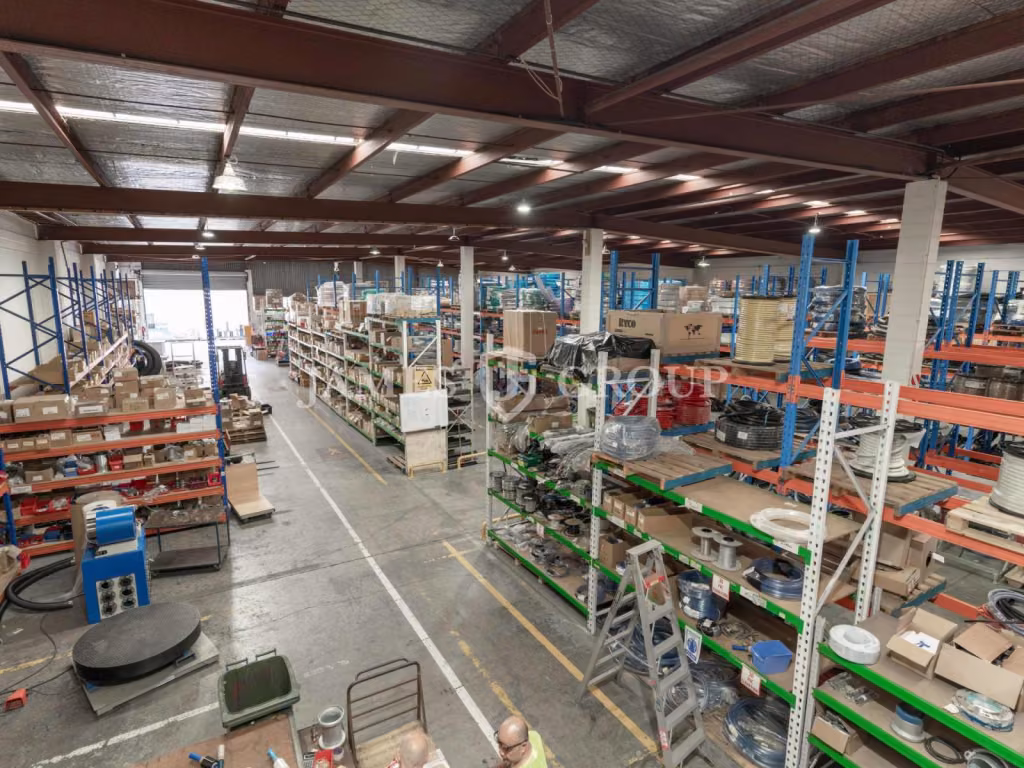 High Profile & Dual Access – 1,800sqm Industrial
