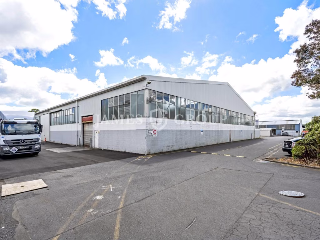 $165p/sqm With Dual Road Access