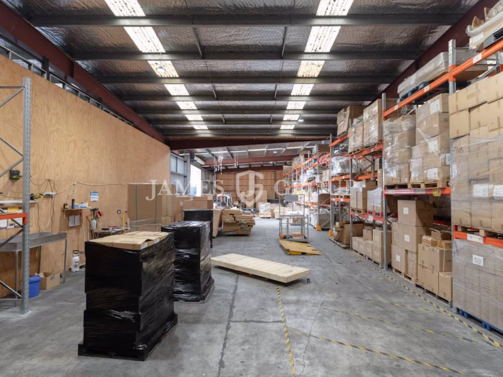 Medium Stud Industrial With Maf-approved Yard