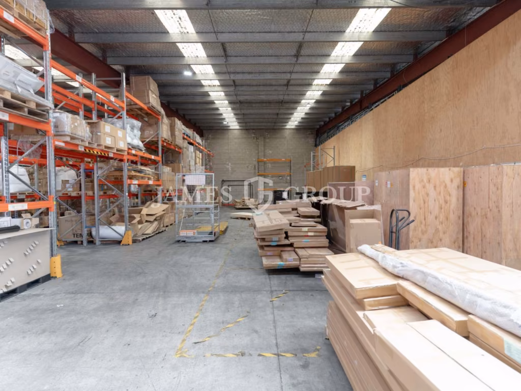 Medium Stud Industrial With Maf-approved Yard