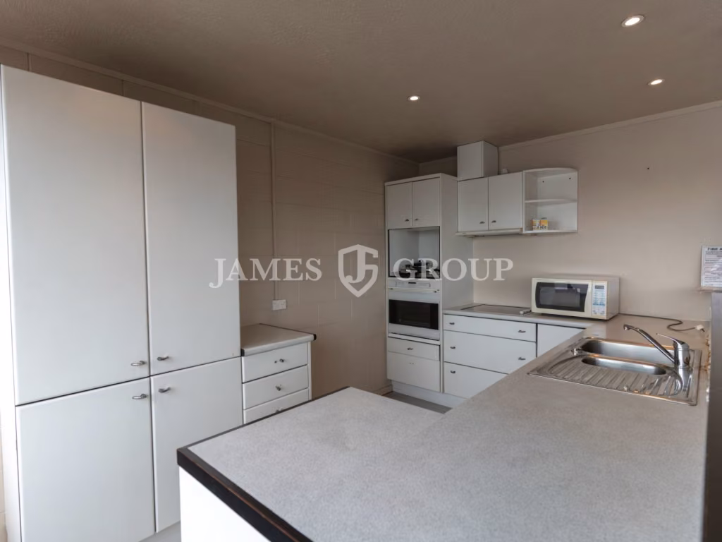 Well-presented Warehouse & Office | East Tamaki