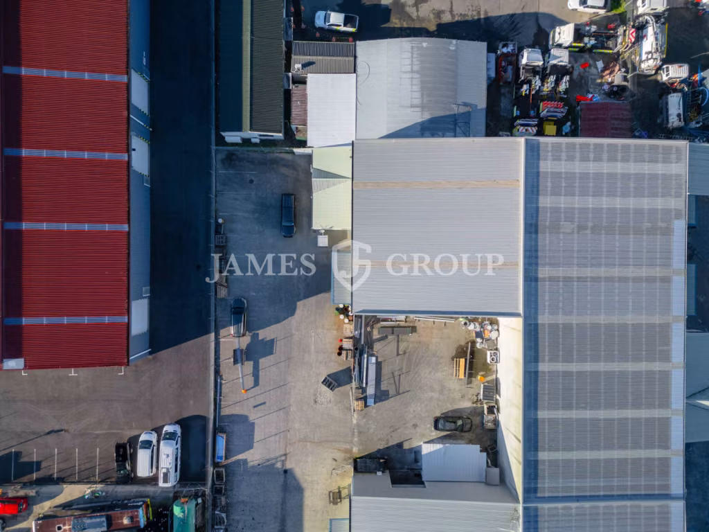 High Stud, Clear Span 400m² Warehouse | Takanini