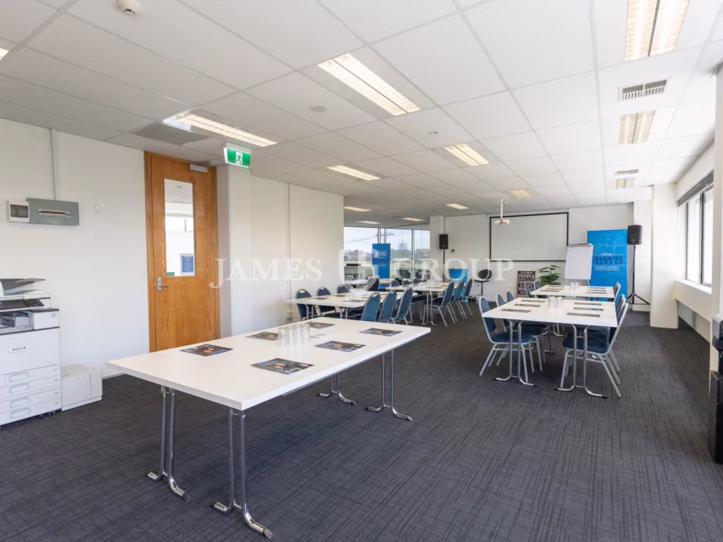 230m² Office With Parking In Central Ellerslie