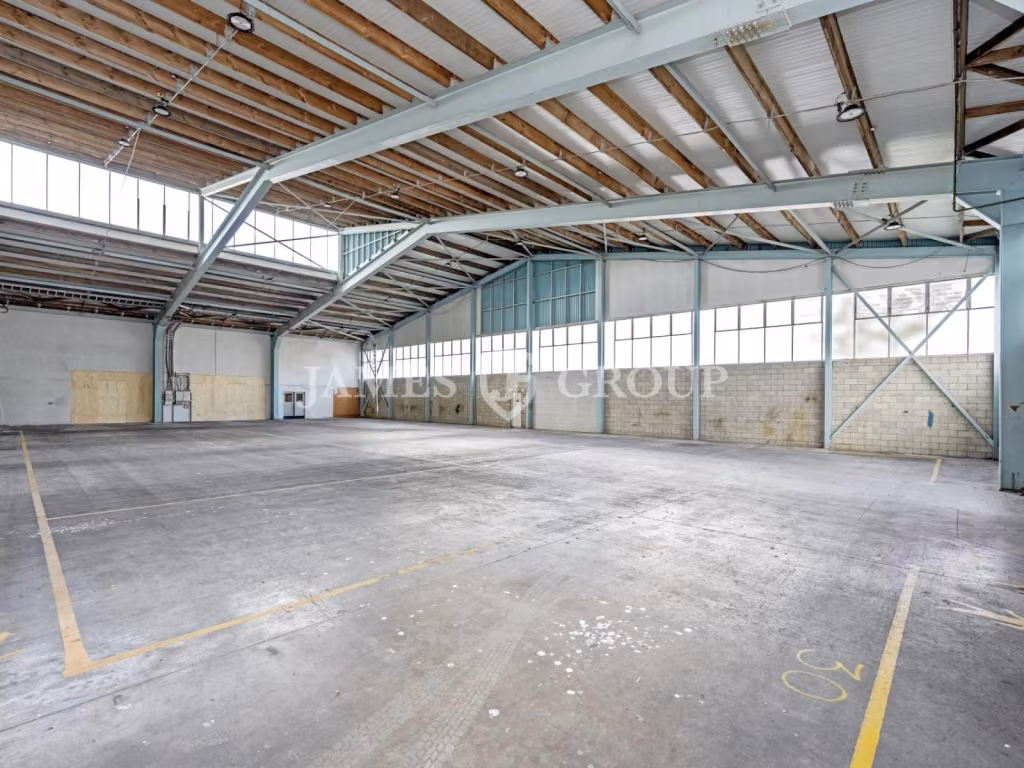 $165p/sqm With Dual Road Access