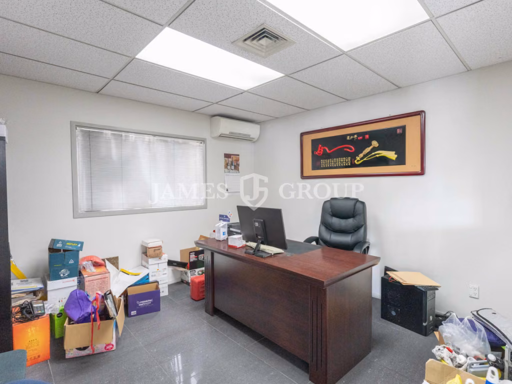 1,080m² Building | 725m² Yard | Mpi Approved
