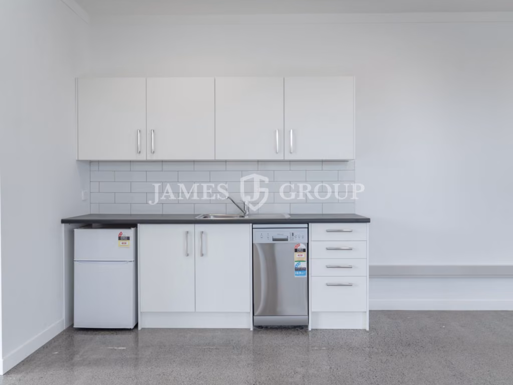 100m² Professional Office Or Medical Suite