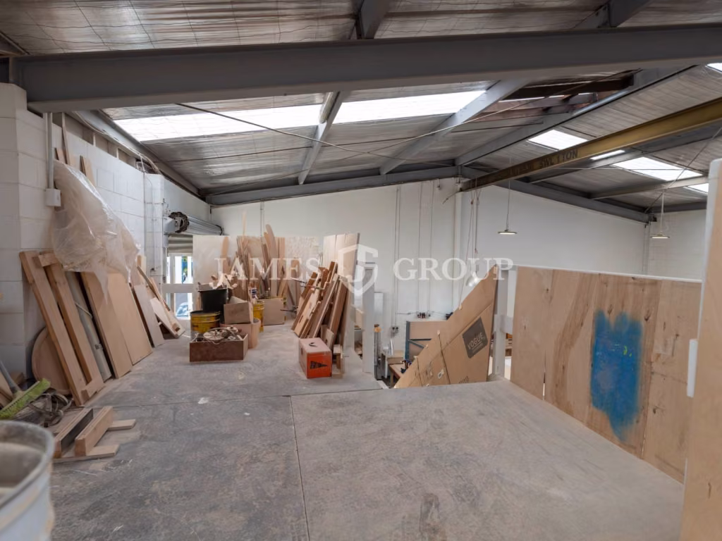 450sqm Rosebank Industrial Warehouse