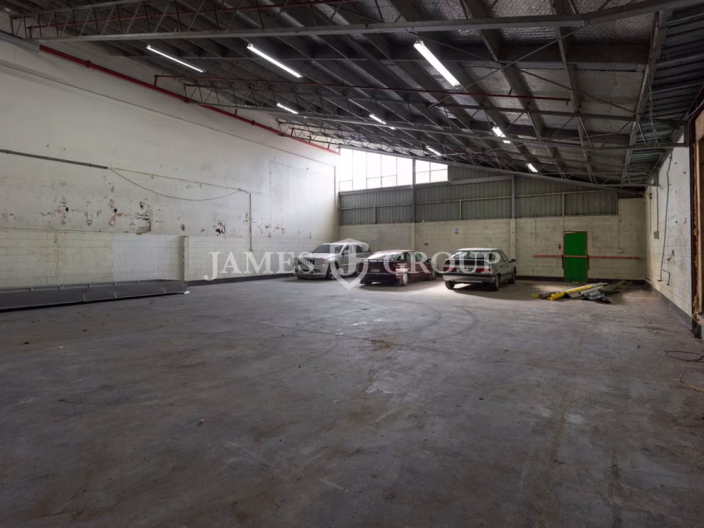 756m² Warehouse | 216m² Office | St Johns